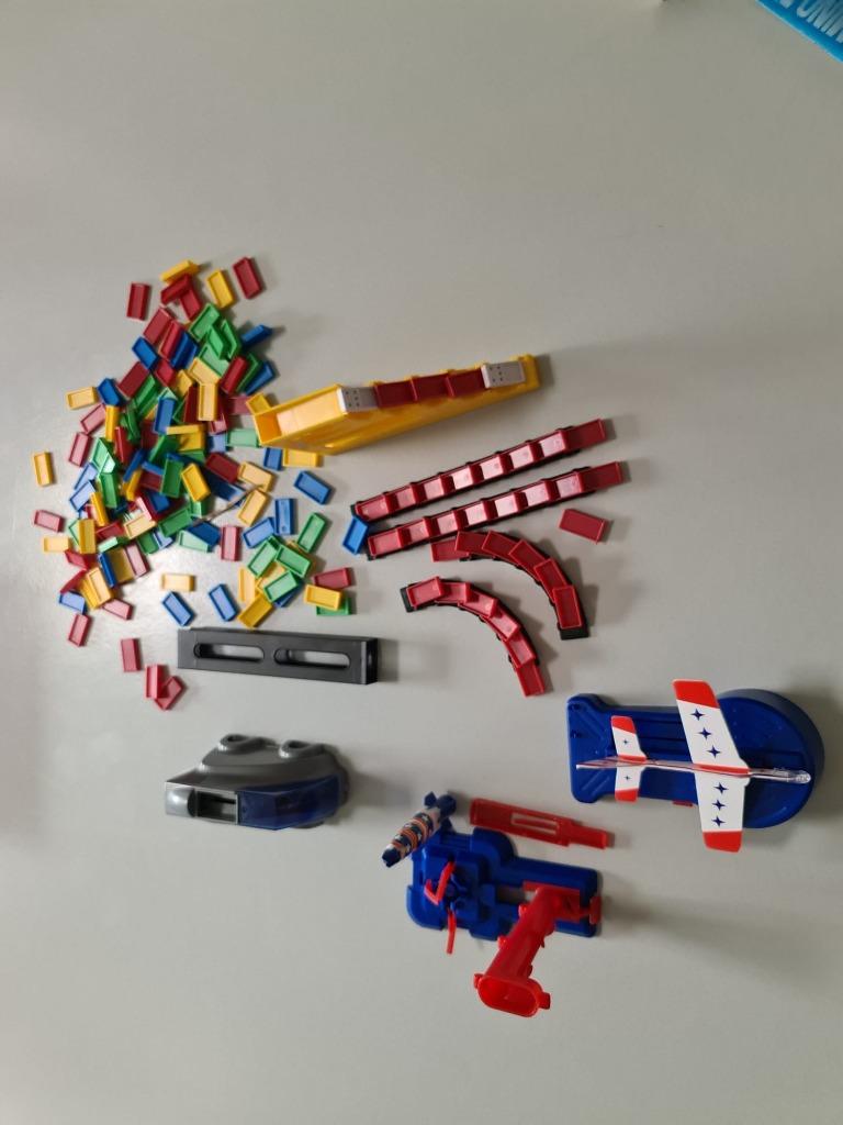 Dominostenen Set met Automatische Plaatser - Speelplezier vo, Ophalen of Verzenden, Gebruikt, Jongen of Meisje
