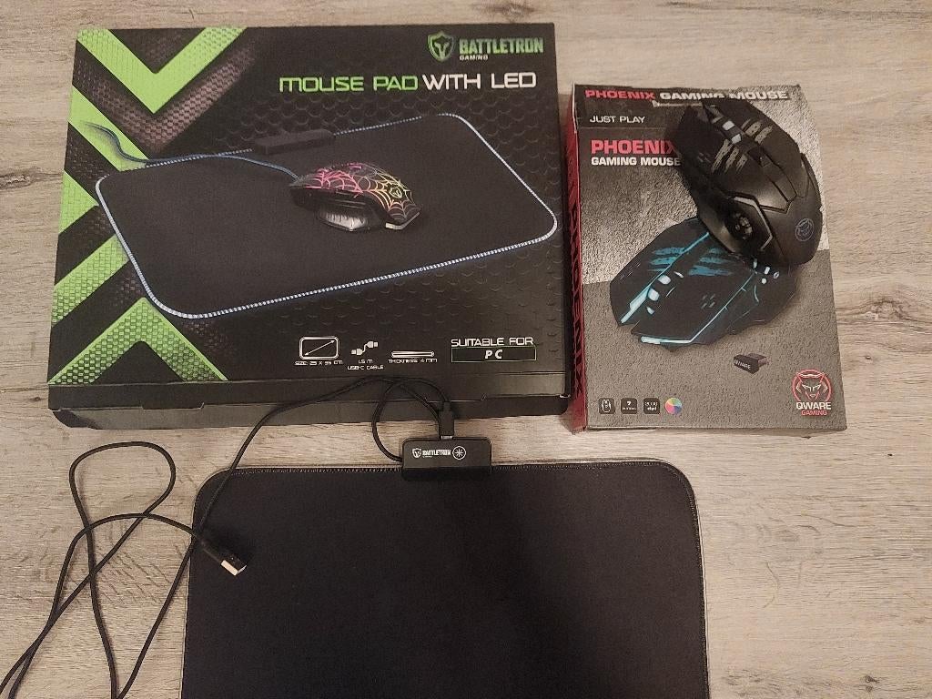 nieuw muismat en game muis met neon licht, Ophalen of Verzenden, Nieuw, Muis