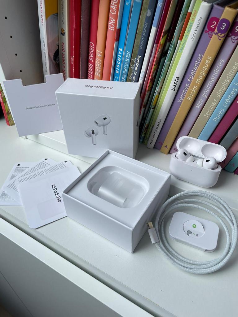 Airpods pro 2, Ophalen of Verzenden, Zo goed als nieuw