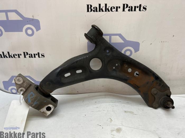 Bras de suspension avant droit d'un Volkswagen Scirocco, -, Volkswagen, -, 3 mois de garantie