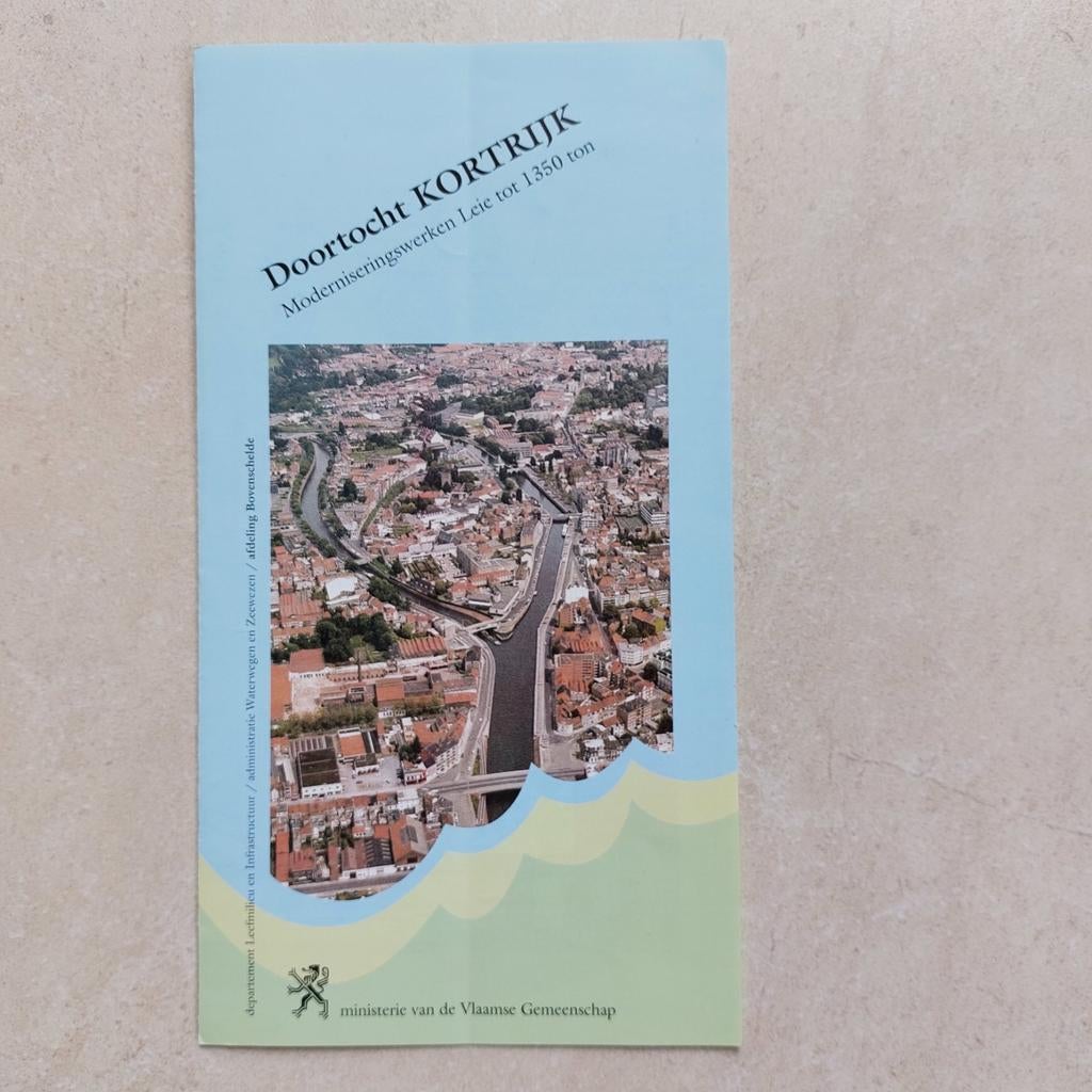 Folder over Leiewerken in Kortrijk 1996, Boeken, Ophalen of Verzenden