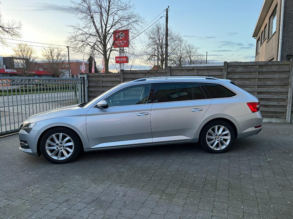 Skoda Superb Combi Style 2.0TDI 150pk 08-2020 117dkm 6 versn, Achat, Entreprise, Entretenue par le concessionnaire, Noir