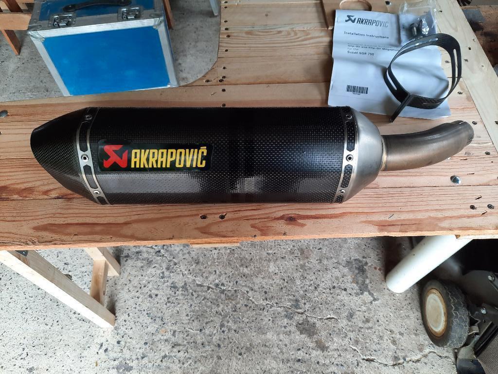 Akrapovic uitlaat, Motoren, Ophalen of Verzenden, Gebruikt