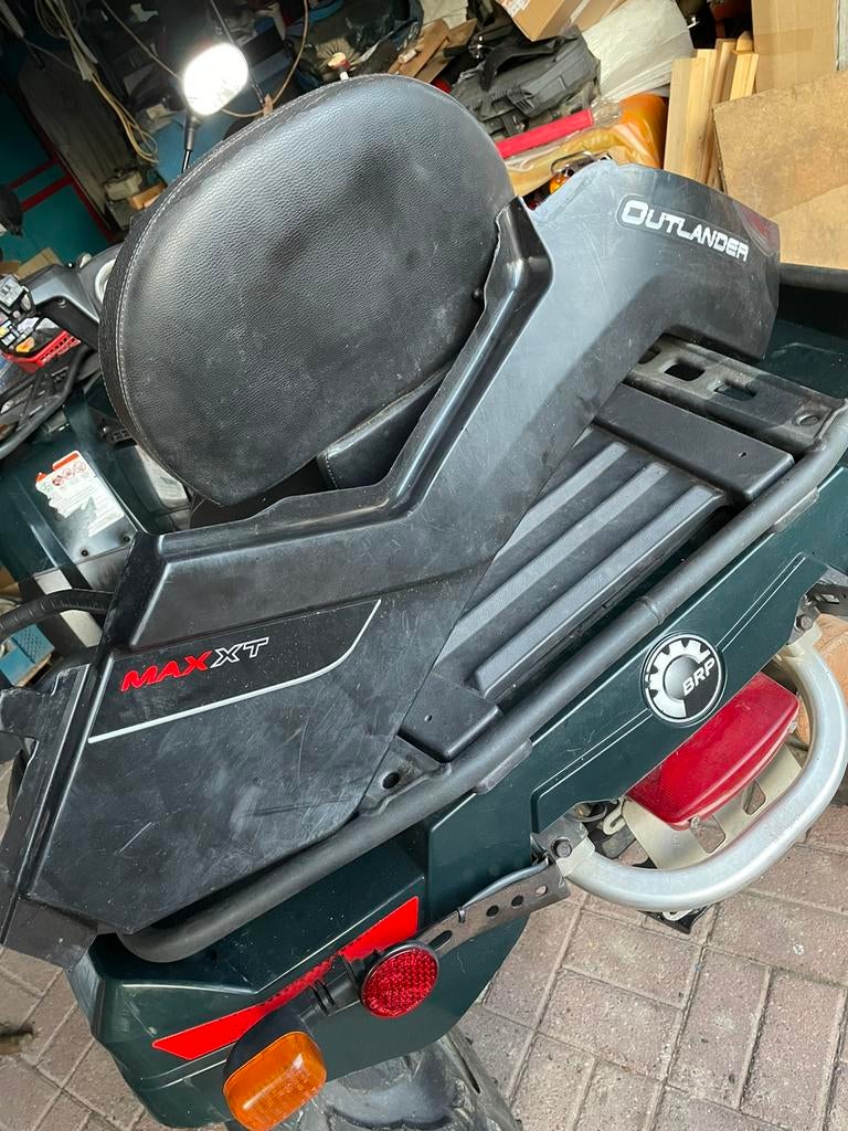 CACHE LATÉRAL DROIT CAN AM OUTLANDER 500, Motoren