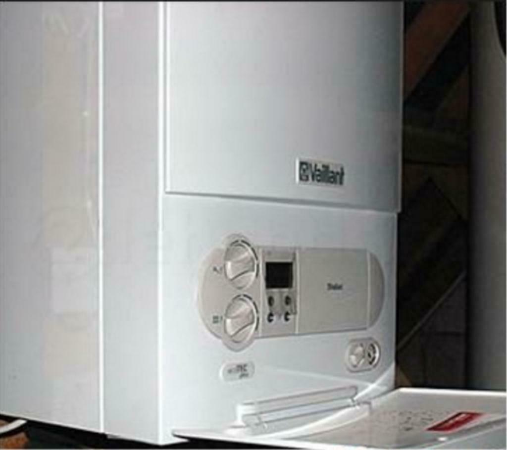 Vaillant turbo maximaal 31kW combi cv + sanitair met garanti, Doe-het-zelf en Bouw, Ophalen, Zo goed als nieuw, Cv-ketel of Combi-ketel