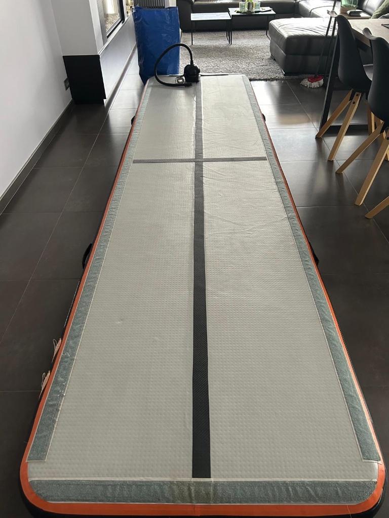 Airtrack 4m, Ophalen, Zo goed als nieuw, Materiaal