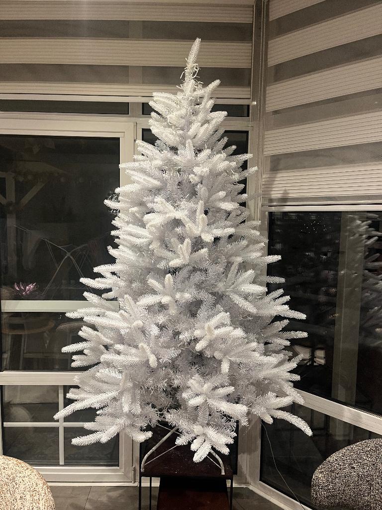 Witte iriserende kunstkerstboom van Everlands, Ophalen, Nieuw