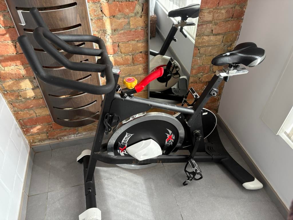 Fitness fiets, Sport en Fitness, Ophalen, Gebruikt, Buik, Spinningfiets