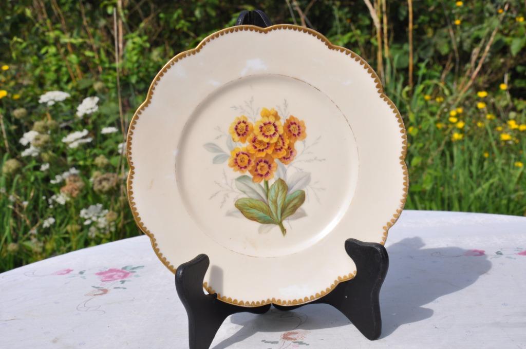 assiette porcelaine decorative bouquet jaune, Enlèvement ou Envoi