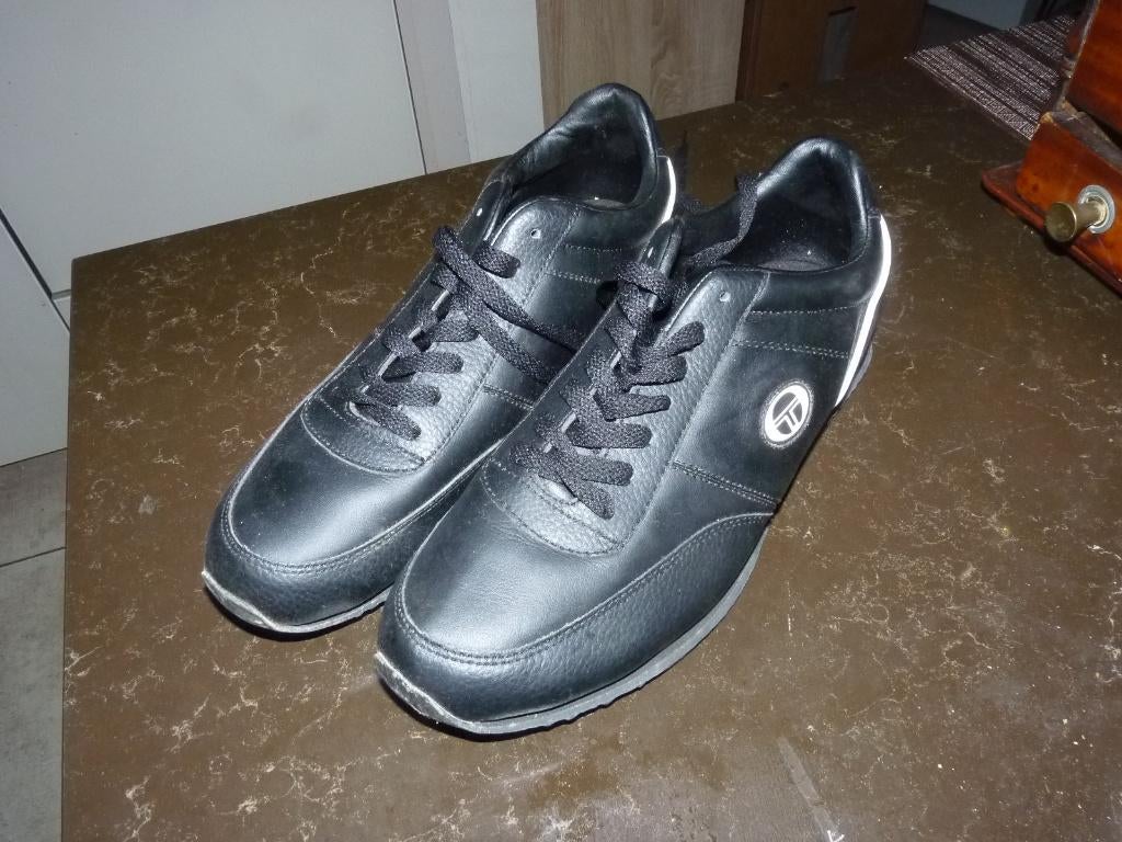 Sneakers Sergio Tacchini taille 41 1/3 comme neuves, Enlèvement ou Envoi, Comme neuf, Noir, Général