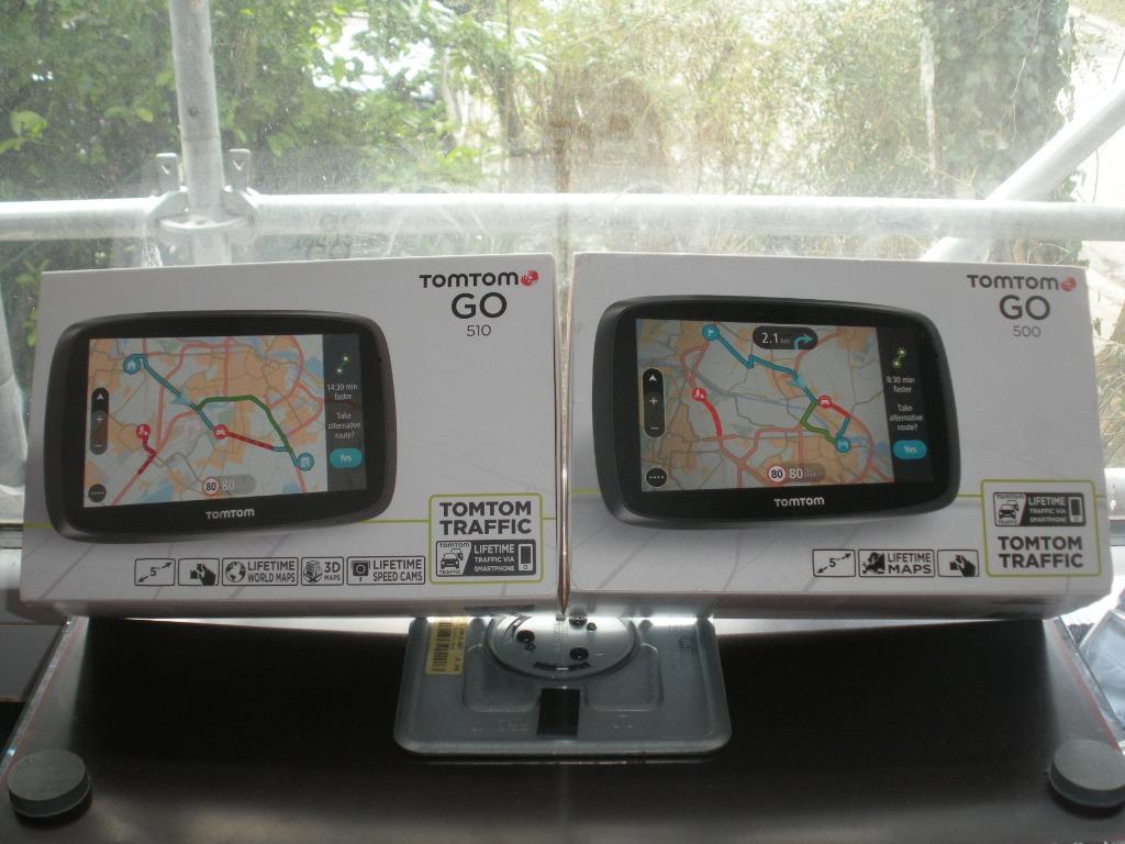 2 GPS TomTom GO: 510 Et GO 500 écran Tactile 5" Pouces Bluet, Enlèvement ou Envoi, Comme neuf, Mise à Jour, TomTom