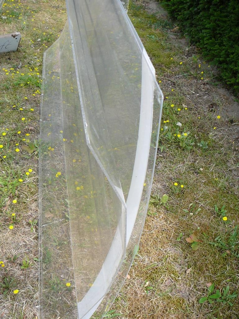 allerlei gebogen plexi's plexiglas van zonnebanken, Enlèvement, Utilisé