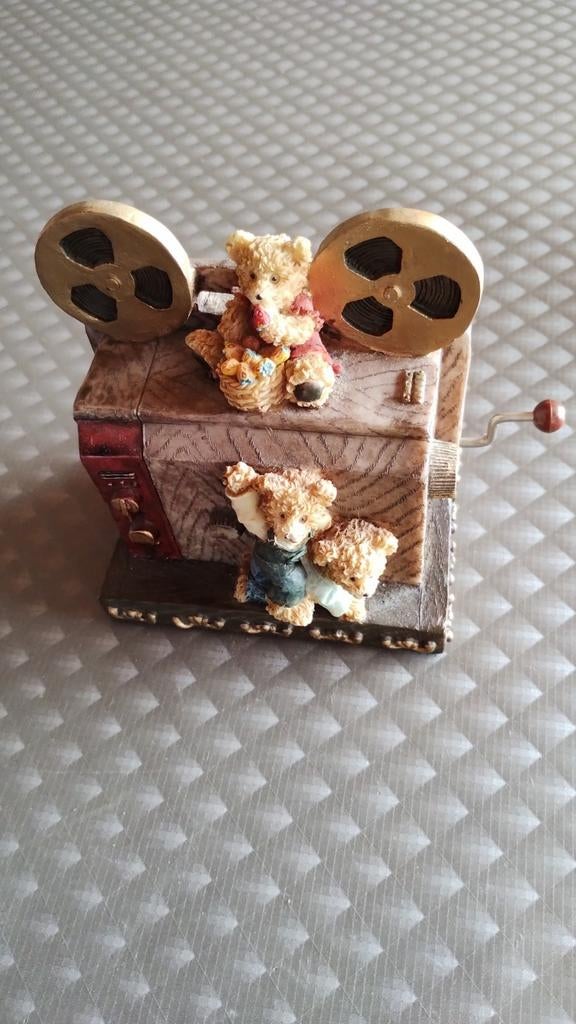 Muziekdoosje 9 cm op 6,5 cm, Antiek en Kunst, Ophalen