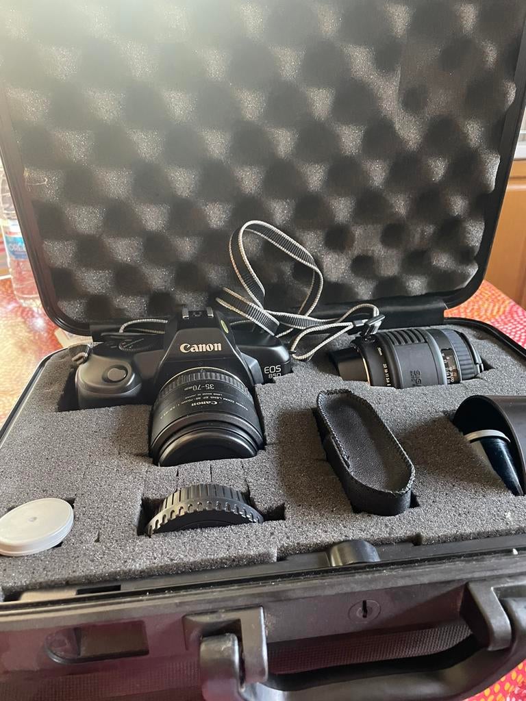 Canon argentique avec valise et accessoires très bon état tR, Comme neuf