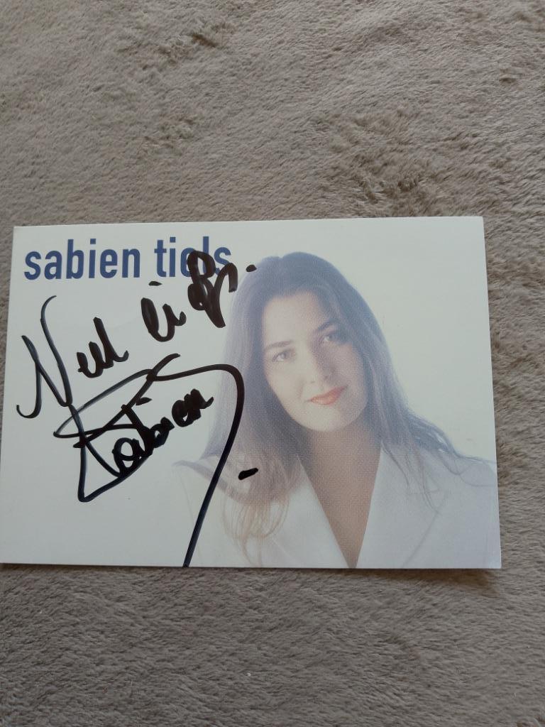 Fotokaart met handtekening Sabien Tiels, Ophalen of Verzenden