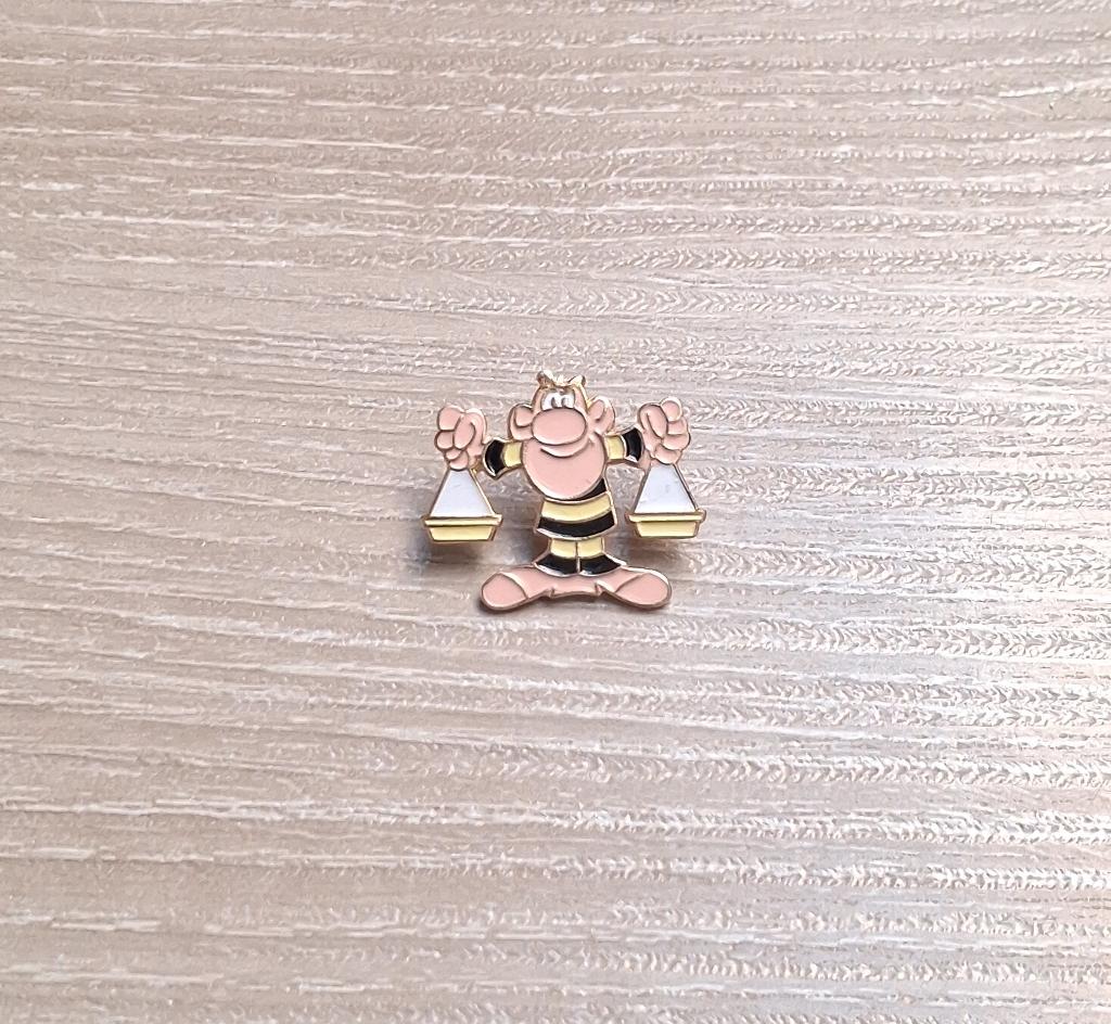 PIN - LUCKY LUKE - THE DALTONS, Envoi, Utilisé, Figurine, Insigne ou Pin's
