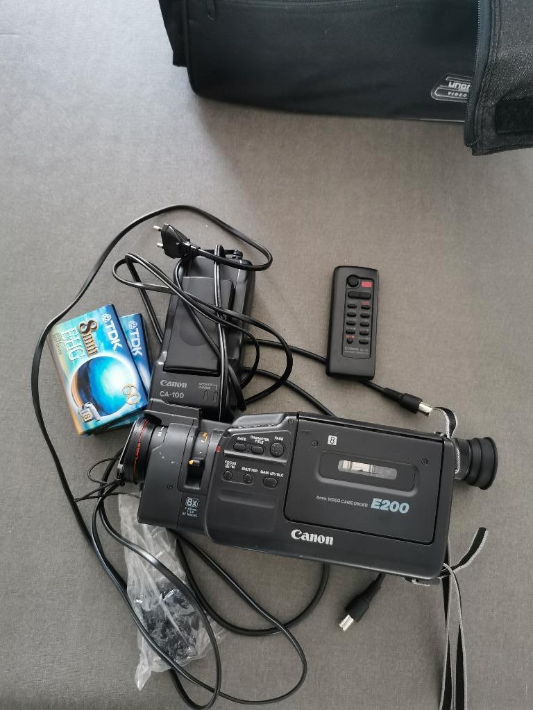 Canon E200 vhs camera, Ophalen, Zo goed als nieuw, Canon