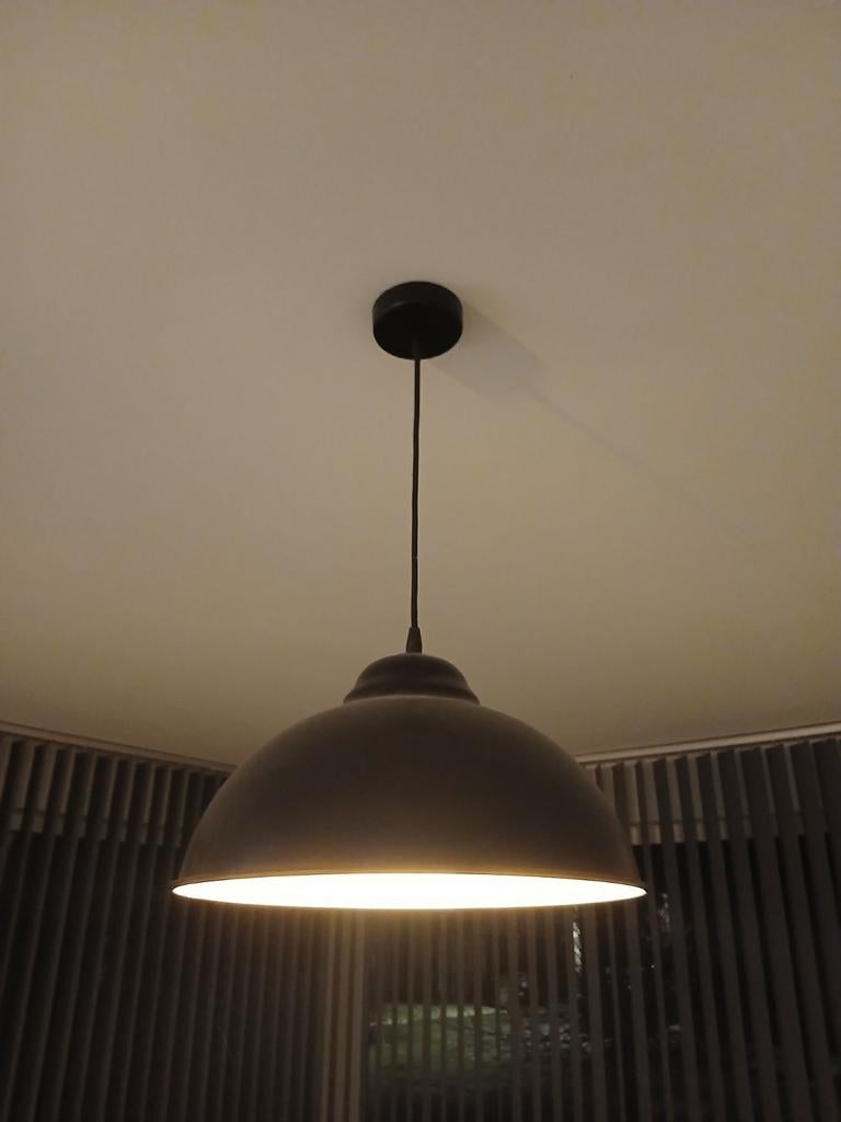 Lampe Eglo, Enlèvement