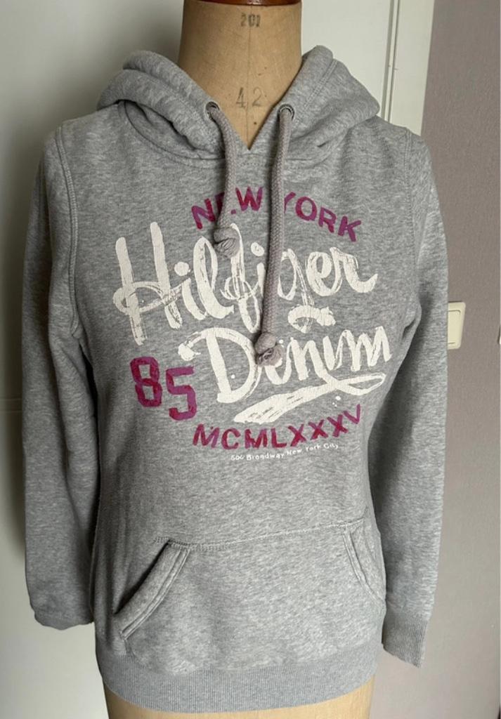 Grijze trui van Tommy Hilfiger, Verzenden