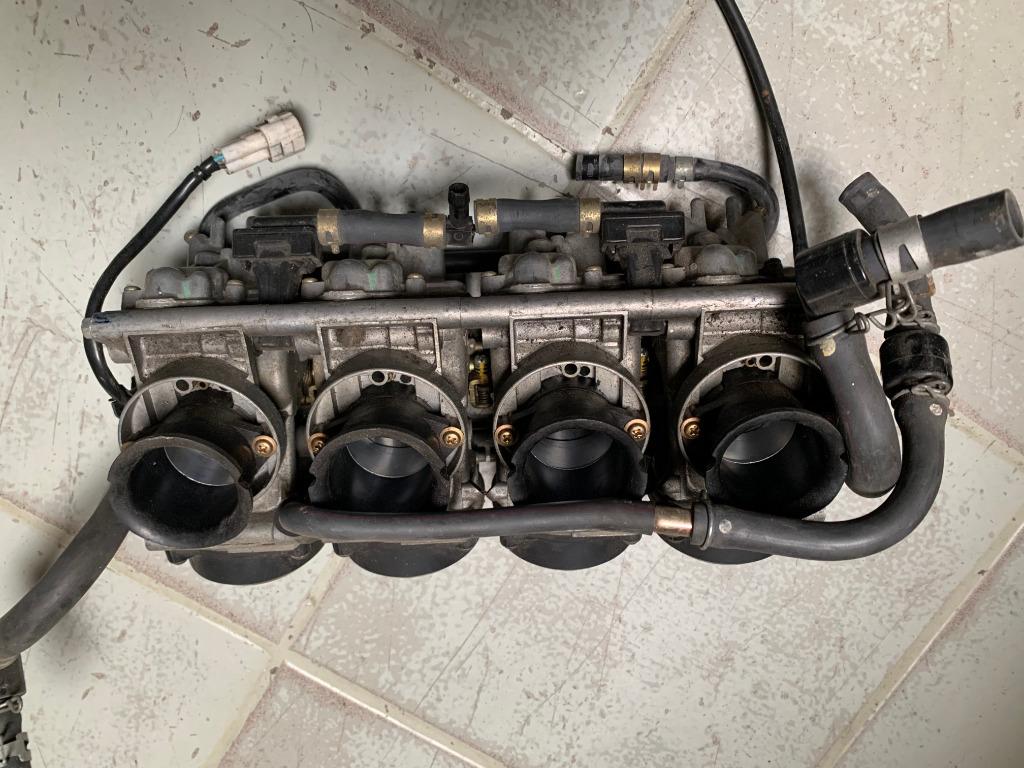 yamaha r6 model '99-'02 carburator set, Motoren, Ophalen of Verzenden, Gebruikt