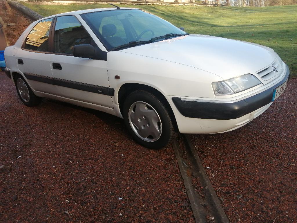 citroën Xantia te koop zonder technische keuring, Auto's, Citroën, 4 cilinders, Wit, 1245 kg, Xantia
