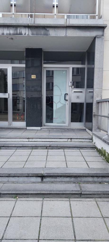 Evere: Commerciële ruimte 200 m² - detailhandel 200 m²