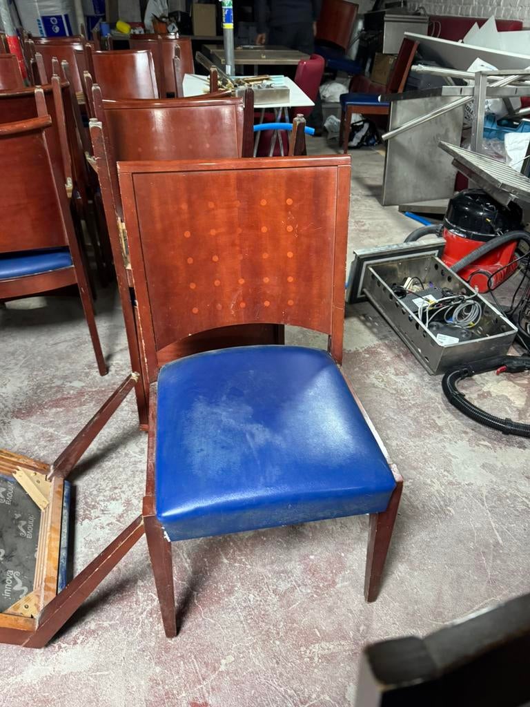 Chaises, Enlèvement