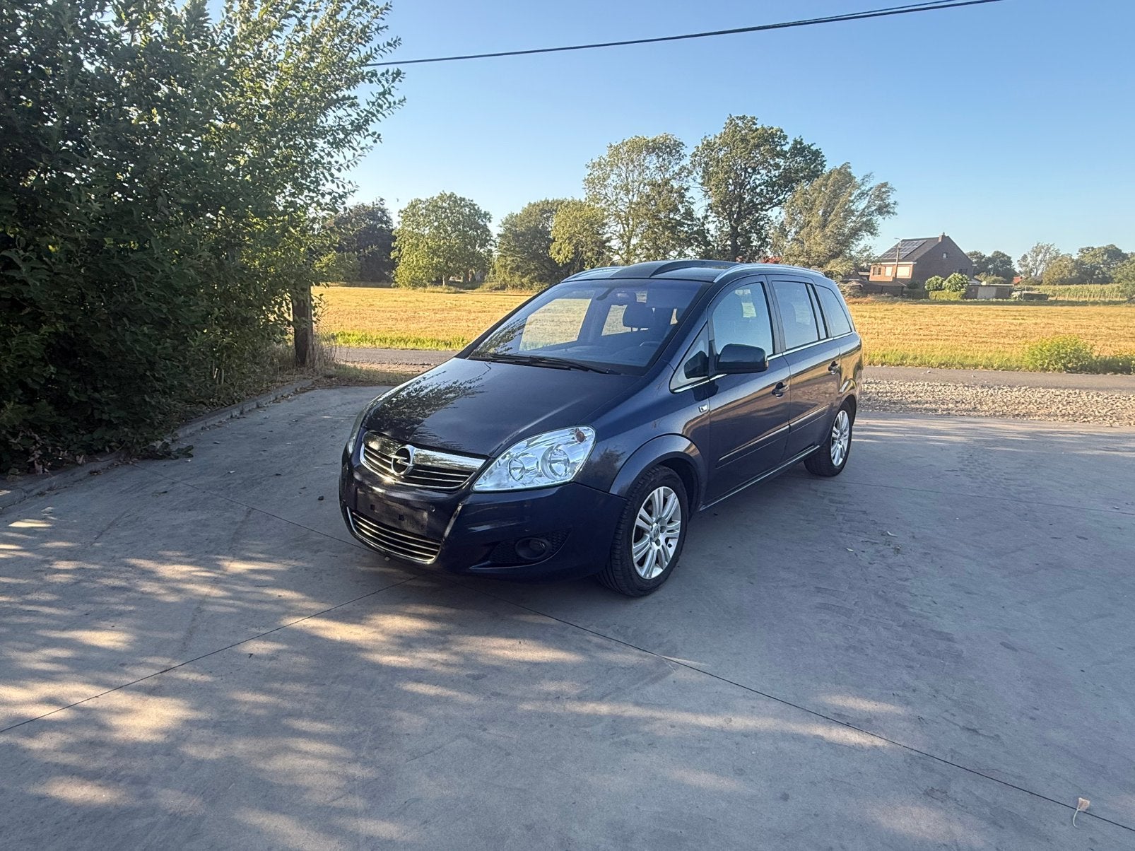 opel zafira euro5, Voorwielaandrijving, Euro 5, Zwart, 4 cilinders