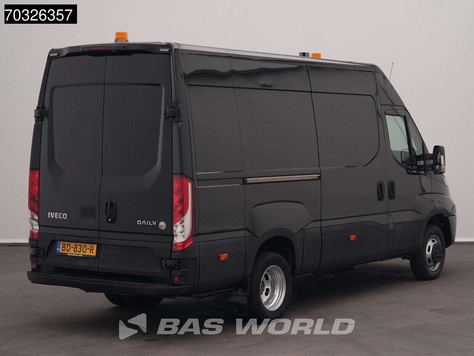 Iveco Daily 50C18 3.0L Dubbellucht L2H2 Airco Cruise Parkeer, Auto's, Stof, Gebruikt, Euro 6, Iveco