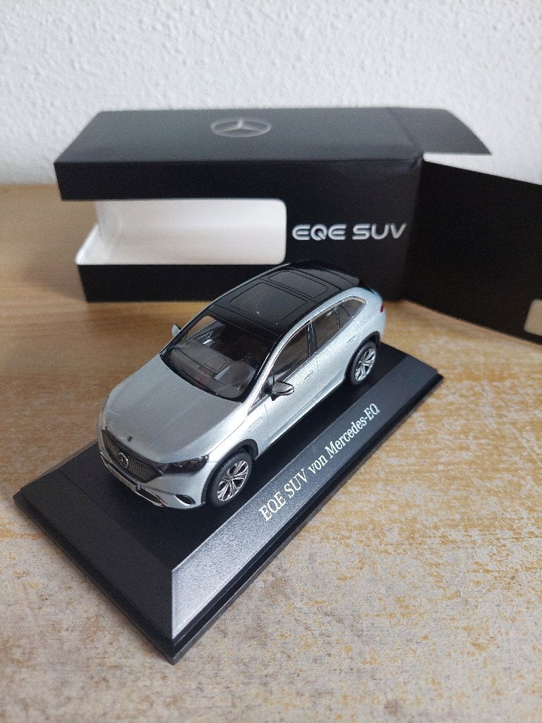 1/43 - Spark/ Minimax - Mercedes Benz EQE SUV Tech Silver, Enlèvement ou Envoi, Neuf