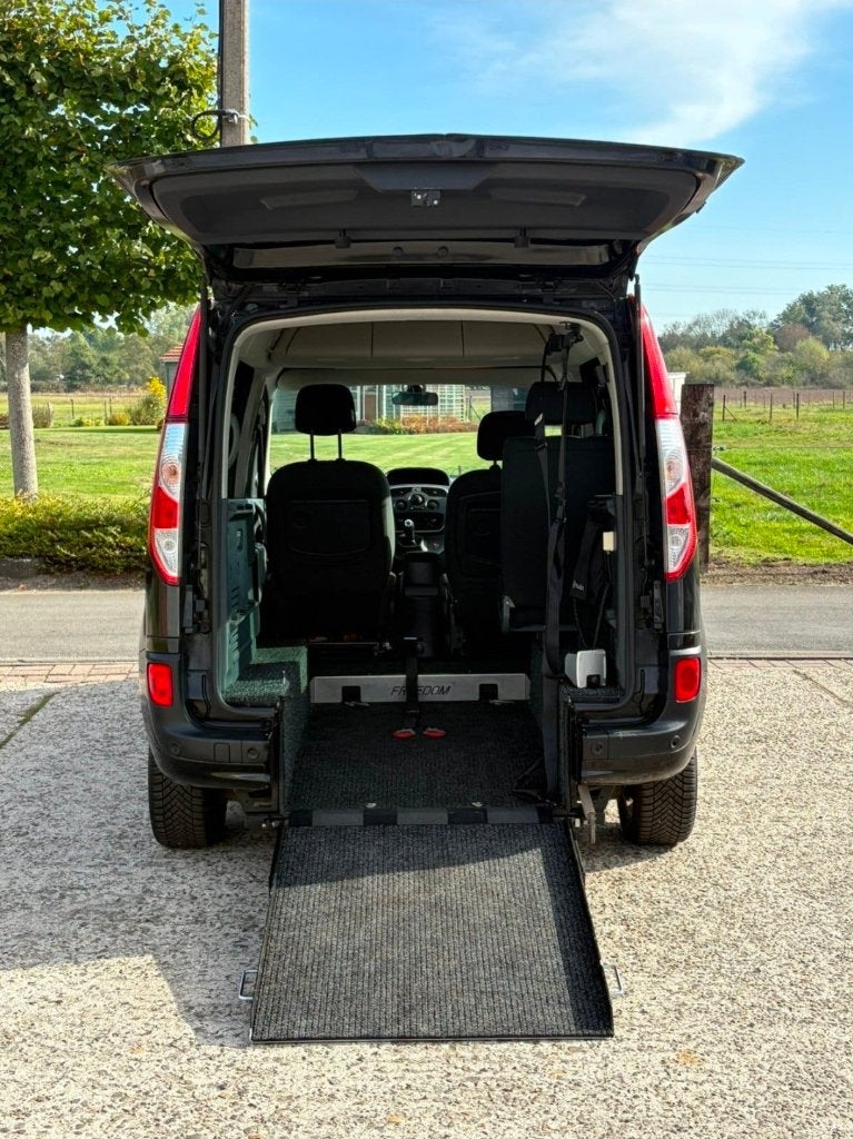 ️♿️Renault Kangoo 1.5DCI Rolstoel Invalide Mindervalide TPMR, Auto's, Euro 5, Bedrijf, Kangoo, Te koop