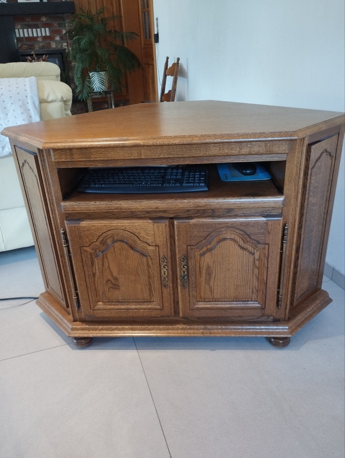 Meuble TV de coin, Enlèvement, Chêne