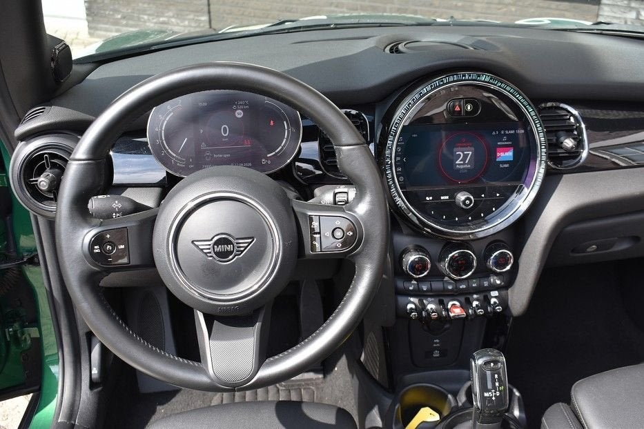MINI Cooper Cabrio 1.5 Cooper Rockingham GT Edition Wij zijn, Auto's, Automaat, Cabriolet, Bedrijf, Parkeersensor