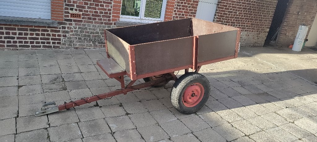 camion à benne basculante pour motoculteur, Enlèvement