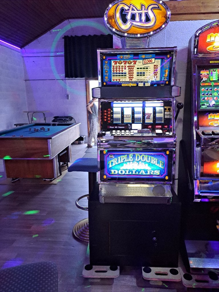 JACKPOT OU BANDIT MANCHOT JEU CASINO OU CAFÉ À USAGE PRIVÉ !, Euro, Enlèvement, Utilisé