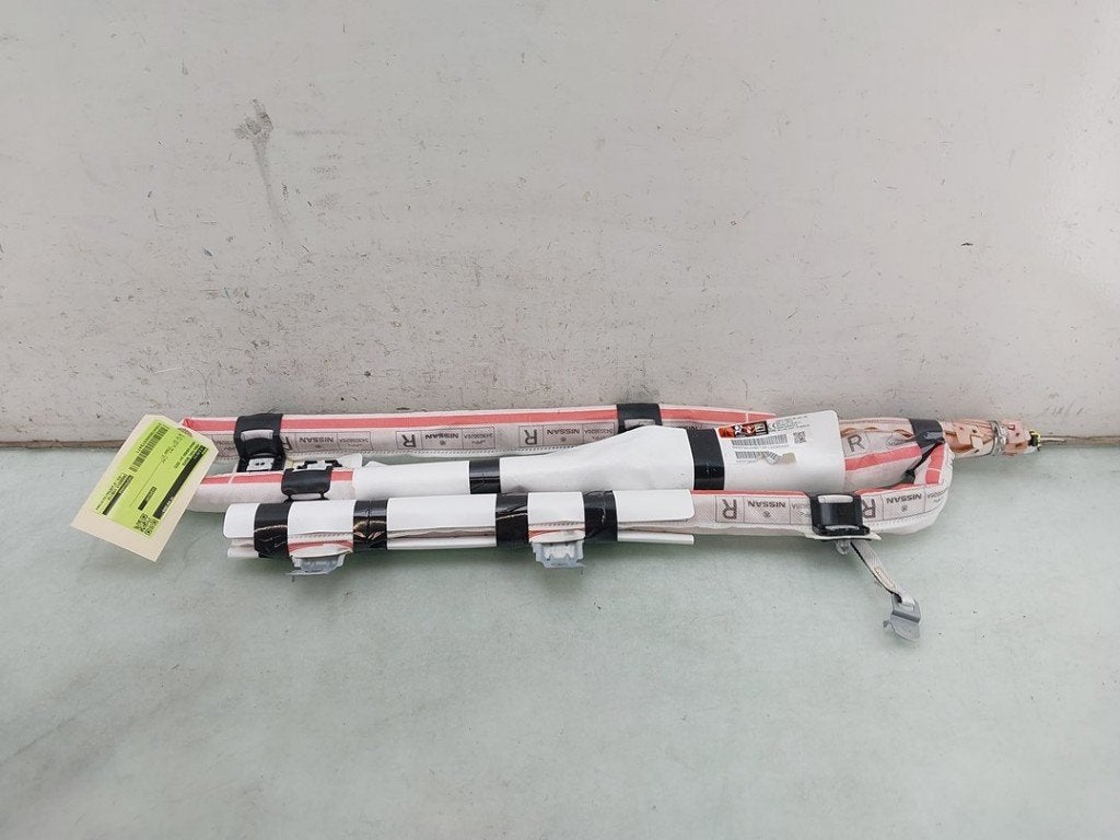 AIRBAG TOIT DROIT Qashqai (J12) (|985P06UA0A|985P06UA0D|), Germany@nissan-services.eu, Kronenweg 38
50389  Wesseling, DE, Utilisé