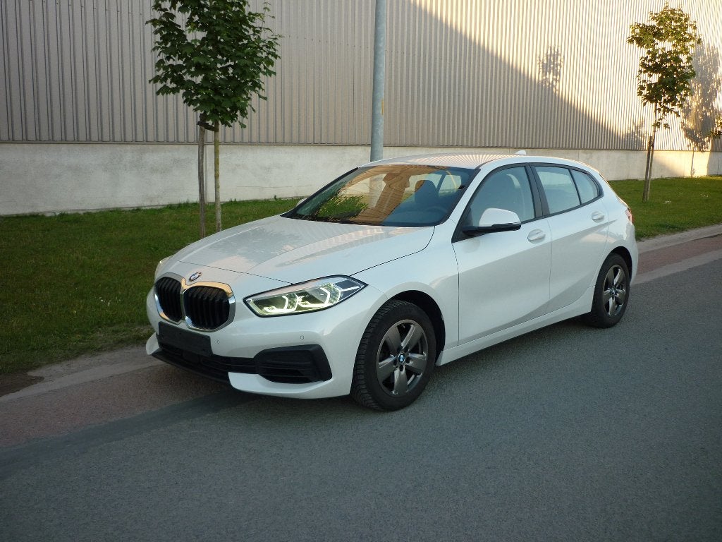 118i Automatic Nieuwe model, FULL LED, Navi, Airco, Autos, BMW, Entreprise, Achat, Série 1, ABS, Airbags, Air conditionné, Climatisation automatique