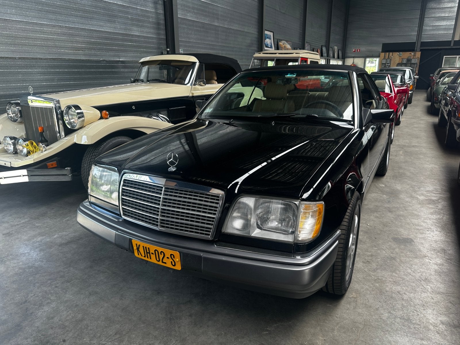 Mercedes-Benz E-Klasse 320 Cabrio, Auto's, Automaat, 4 zetels, Achterwielaandrijving, Beige