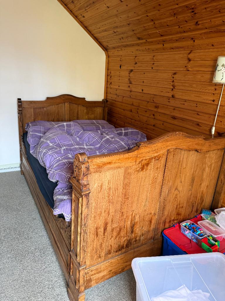 Bed, Queen size, 210 cm, Grootmoeders, 140 cm