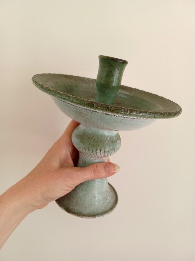 Studiokeramiek. Kandelaar Met Celadon Glazuur. Gesigneerd., Antiek en Kunst, Ophalen of Verzenden