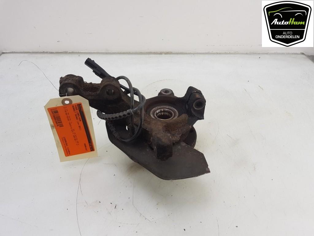 FUSEE AVANT GAUCHE Renault Twingo II (CN) (|8200663590|), Dhr. J. Ham, Renault, Administratie@autoham.nl, Utilisé