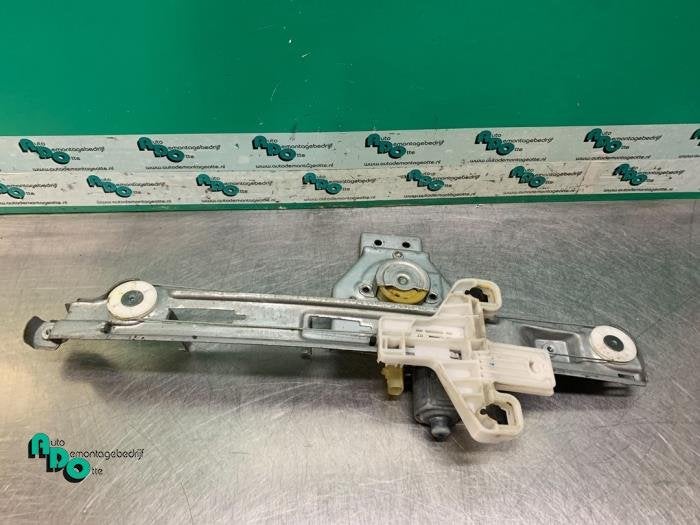 Mécanique vitre 4portes arrière gauche d'un Dodge Caliber, -, 3 mois de garantie, Utilisé, Dodge