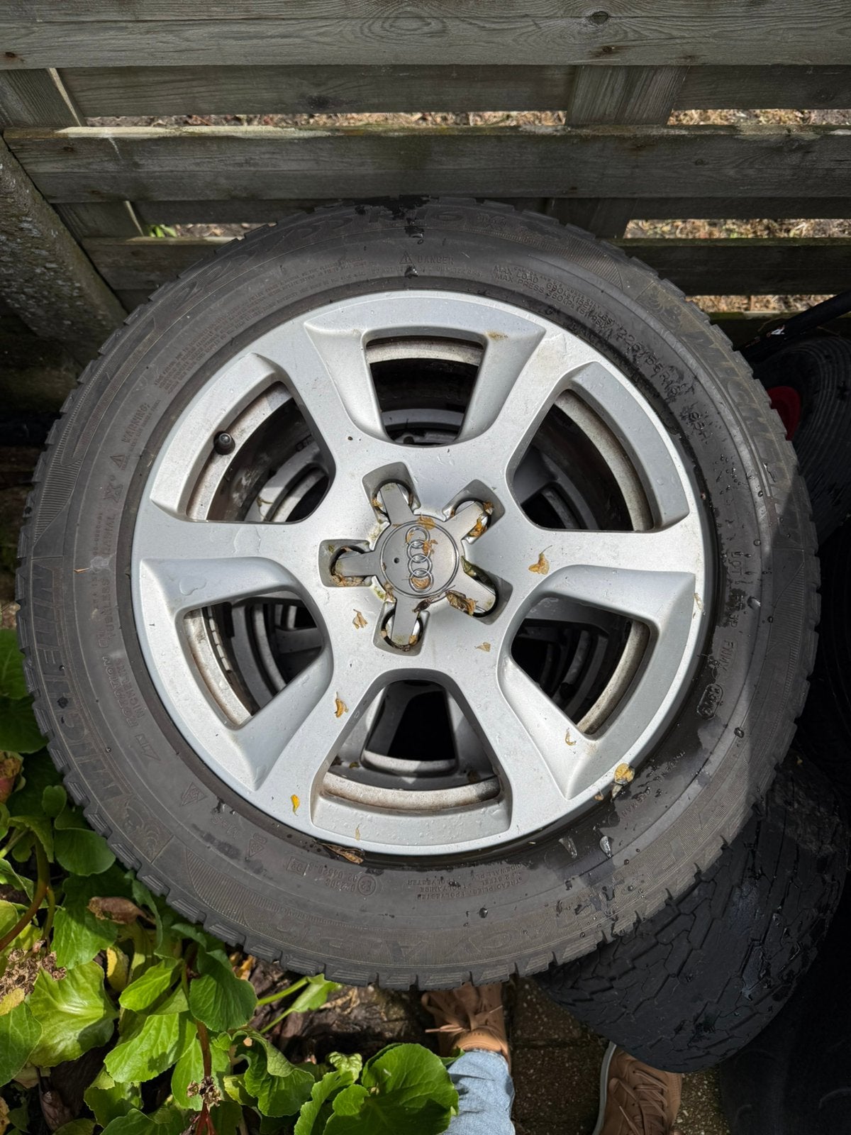 Originele set Audi A4 B8 velgen met degelijke banden, Auto-onderdelen, Banden en Velgen, Ophalen, Gebruikt, 16 inch, Banden en Velgen