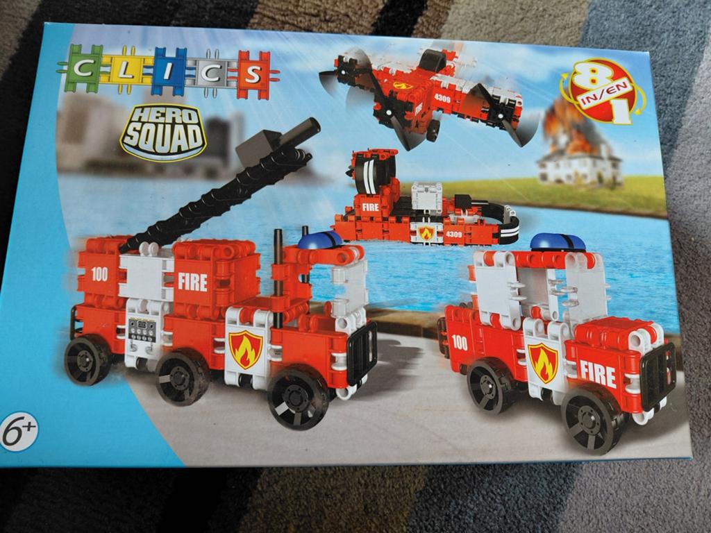 Clicks hero squadron brandweer, Kinderen en Baby's, Speelgoed | Duplo en Lego, Ophalen of Verzenden, Compleet