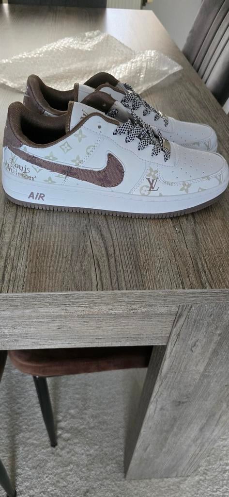 Nike Air LV Sneakers 43 Nieuw, Ophalen, Wit, Nike, Nieuw