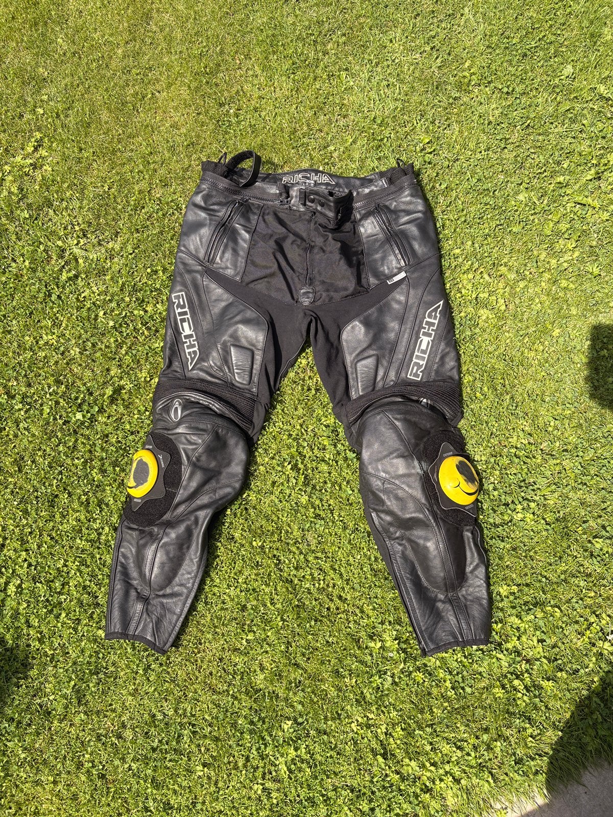 Richa leren motor broek, Motoren, Ophalen, Tweedehands, Heren, Broek | leer