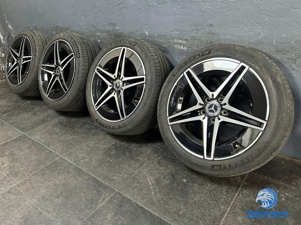 6mm! Originele Mercedes AMG C300E Hybrid W206 18 inch breeds, Autos : Pièces & Accessoires, Pneus & Jantes, Pneus et Jantes, Pneus été