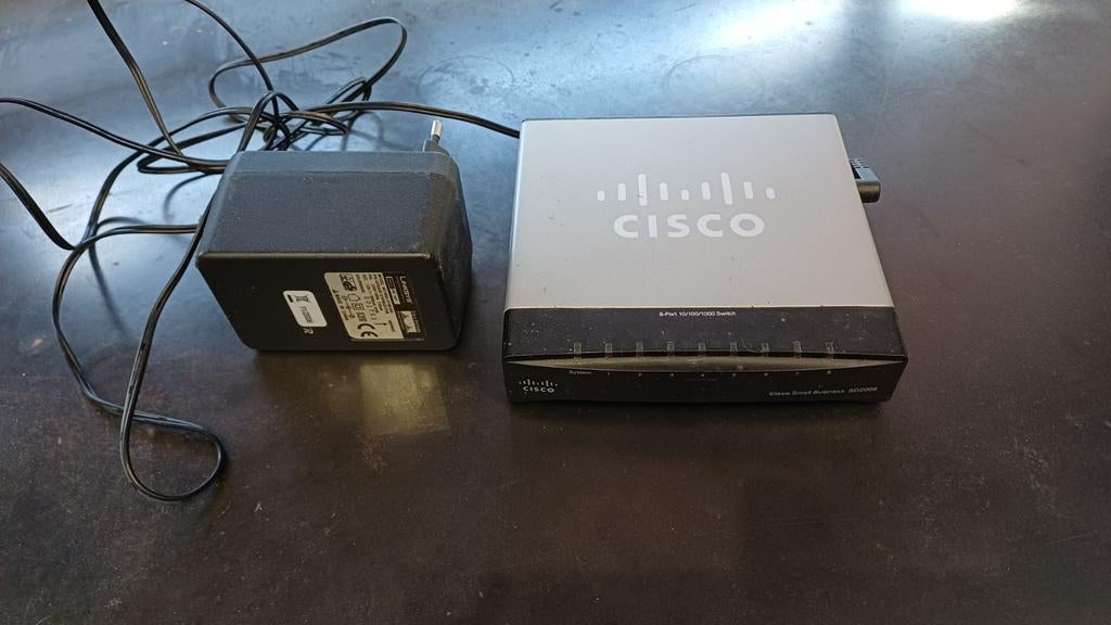 Cisco sd2008v3 8 port switch, Enlèvement ou Envoi