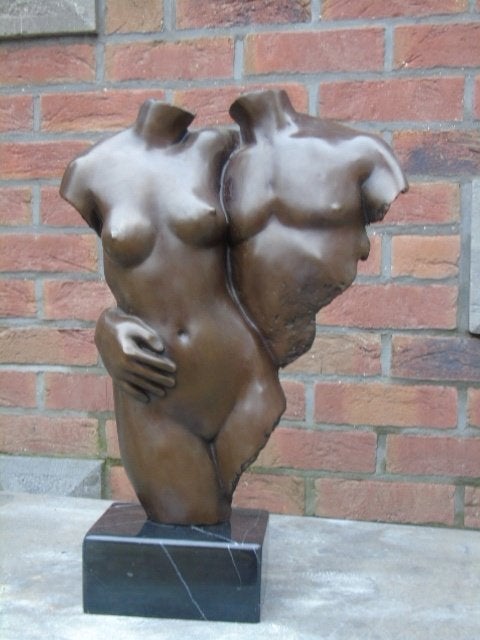 gesigneerde bronzen buste van een koppel, NICK, Ophalen of Verzenden, Brons