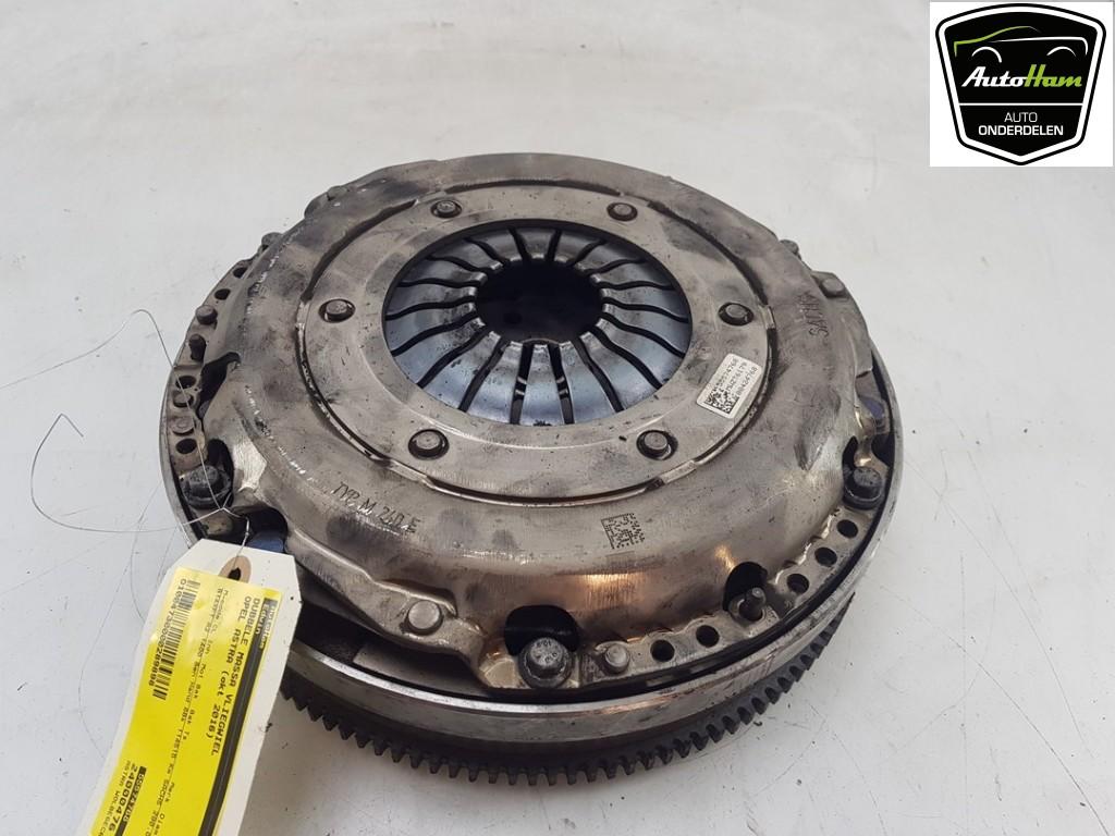 VLIEGWIEL DUBBELE MASSA Opel Astra K (01-2015/12-2022), Gebruikt, Opel